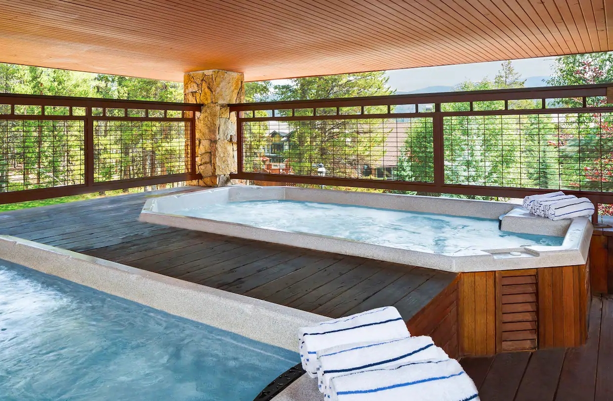 Hilton Grand Vacations Valdoro Mountain Lodge Hot Tub