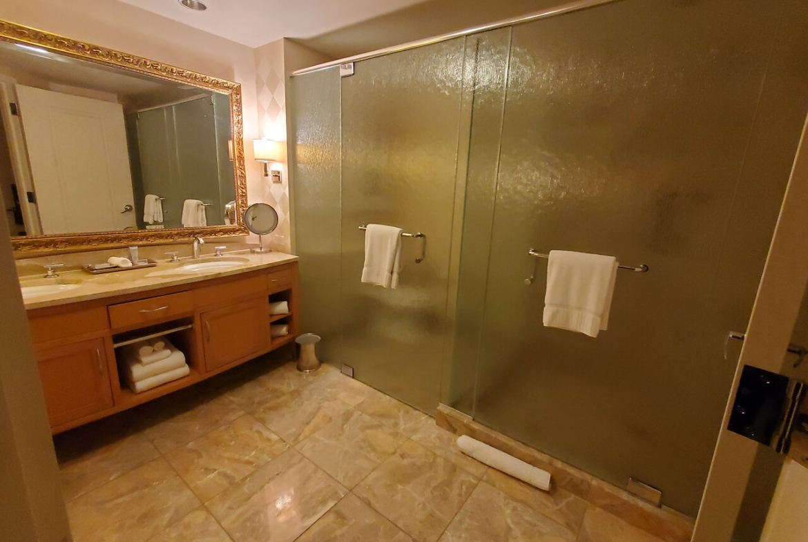 HGV Club At Trump International Hotel Bathroom