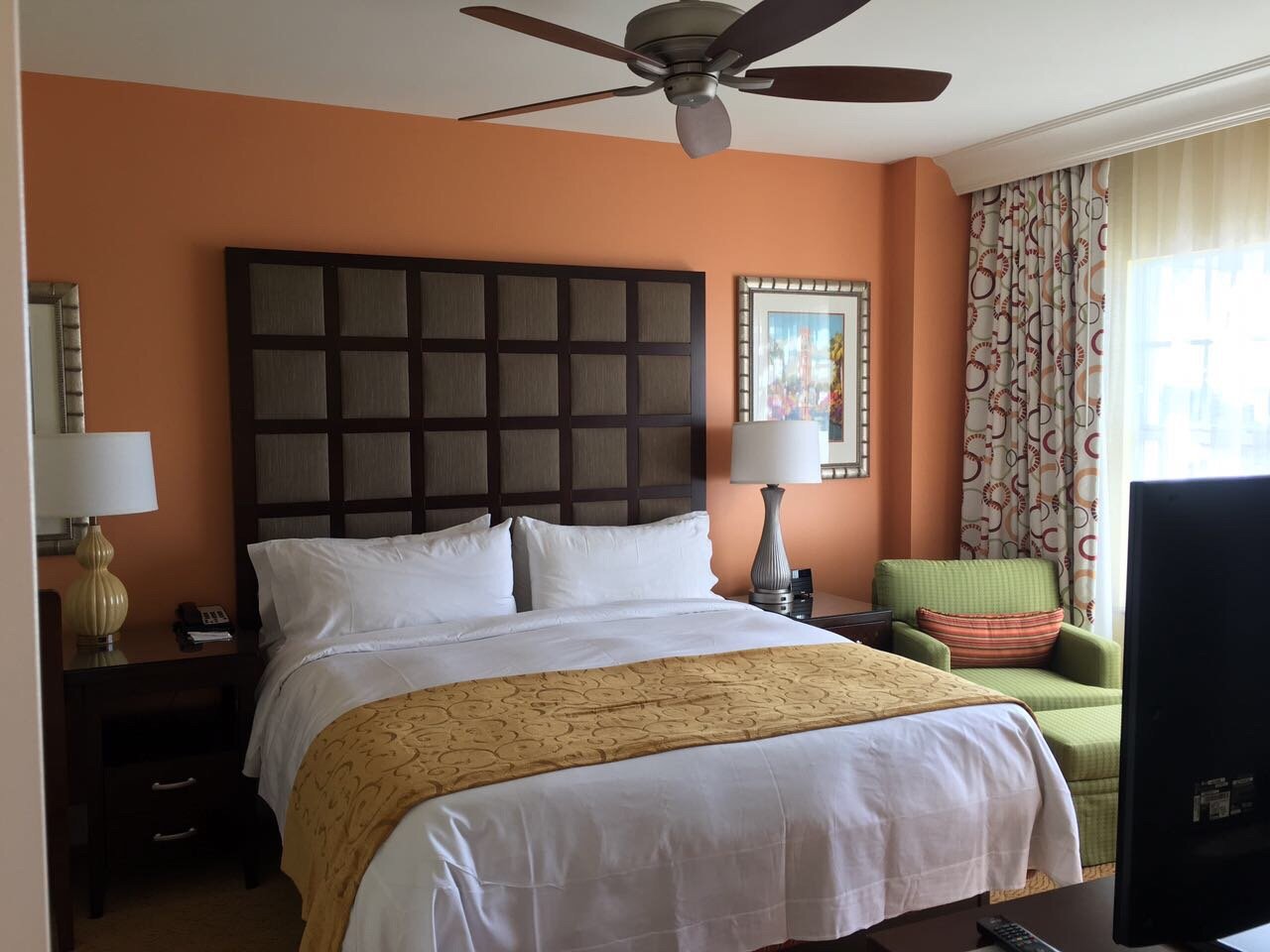 Marriott’s Lakeshore Reserve Bedroom