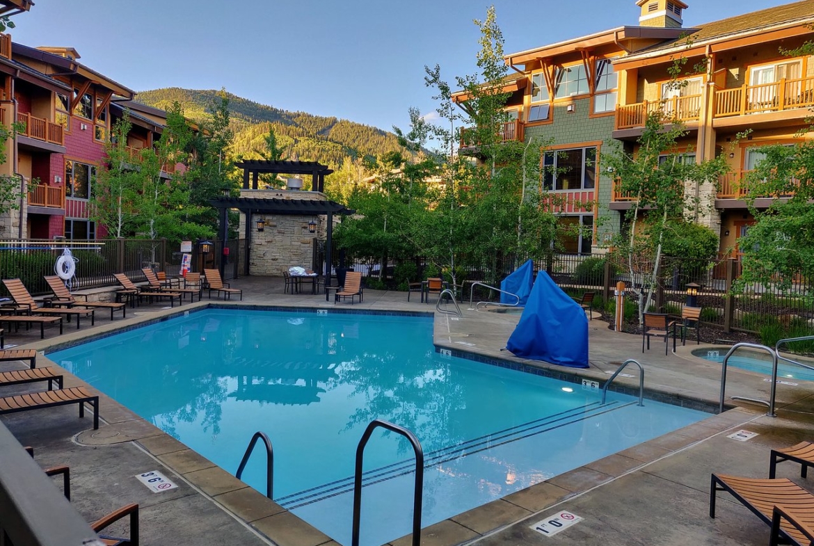 Sunrise Lodge by Hilton Grand Vacations Pool
