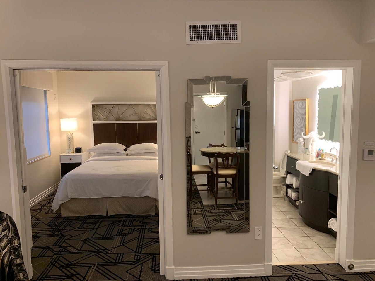 Hilton Grand Vacations at McAlpin-Ocean Plaza Bed and Bath