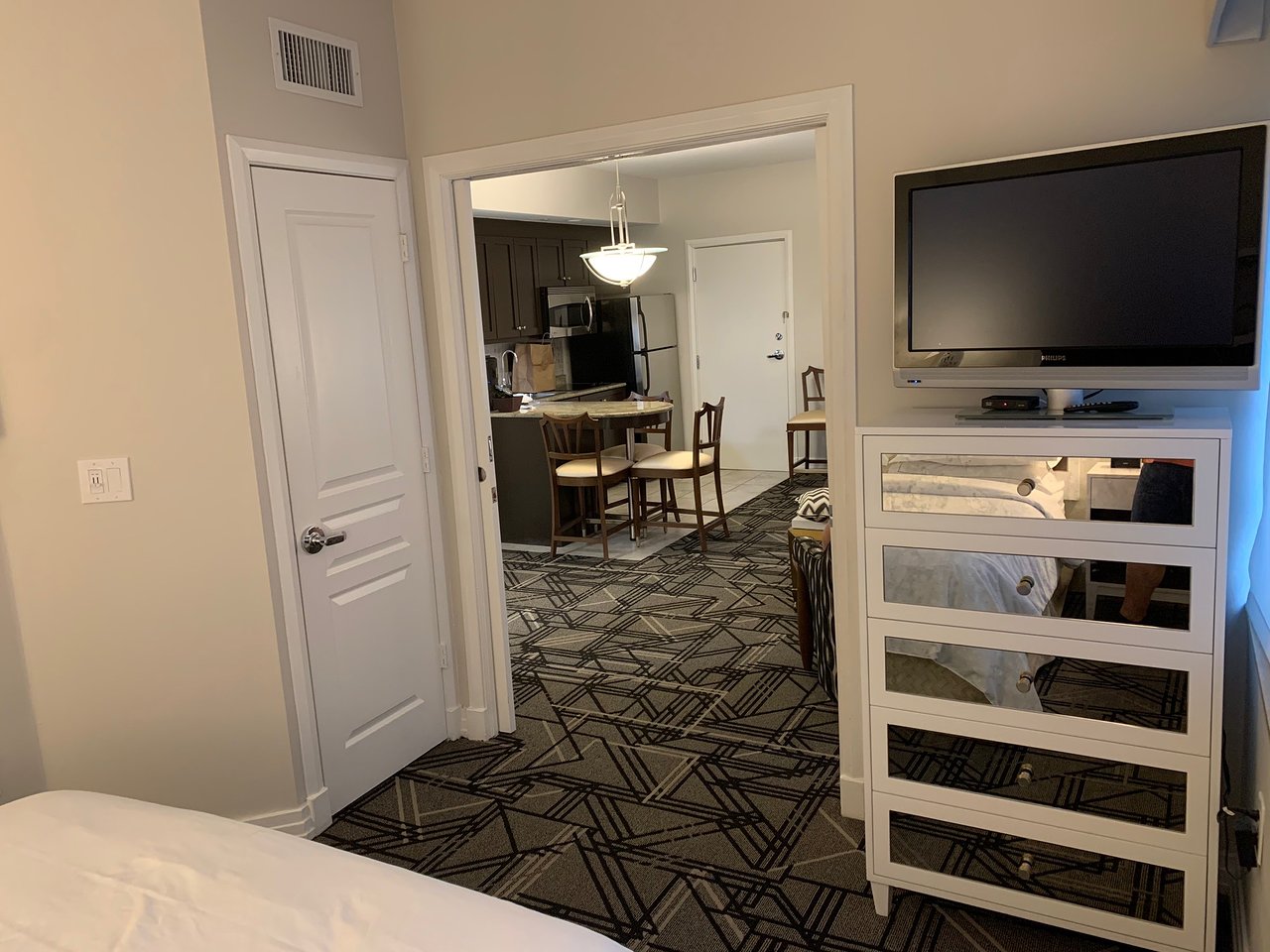 Hilton Grand Vacations at McAlpin-Ocean Plaza Bed