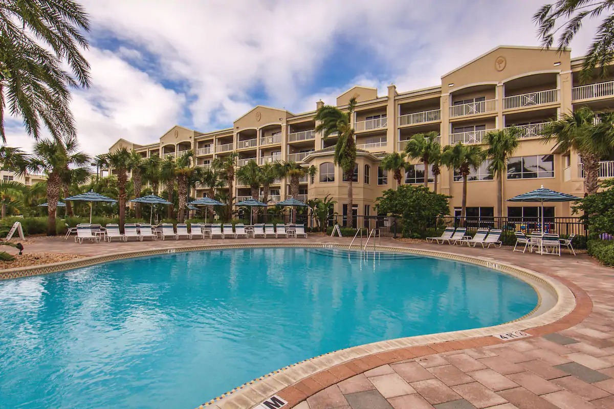 Holiday Inn Club Vacations Cape Canaveral Beach Resort Exterior