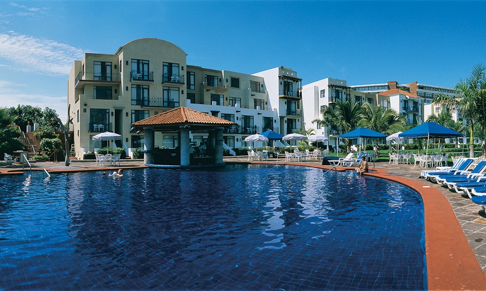 El Cid Marina Beach Hotel and Yacht Club Pool
