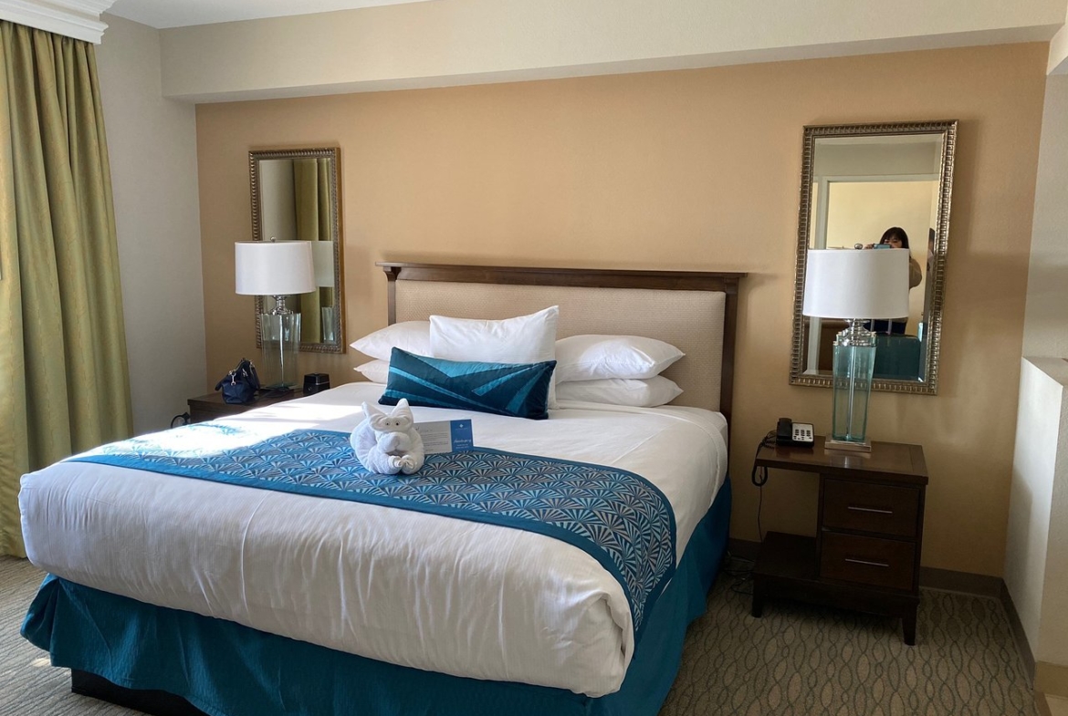 Grand Pacific Palisades Resort Bedroom