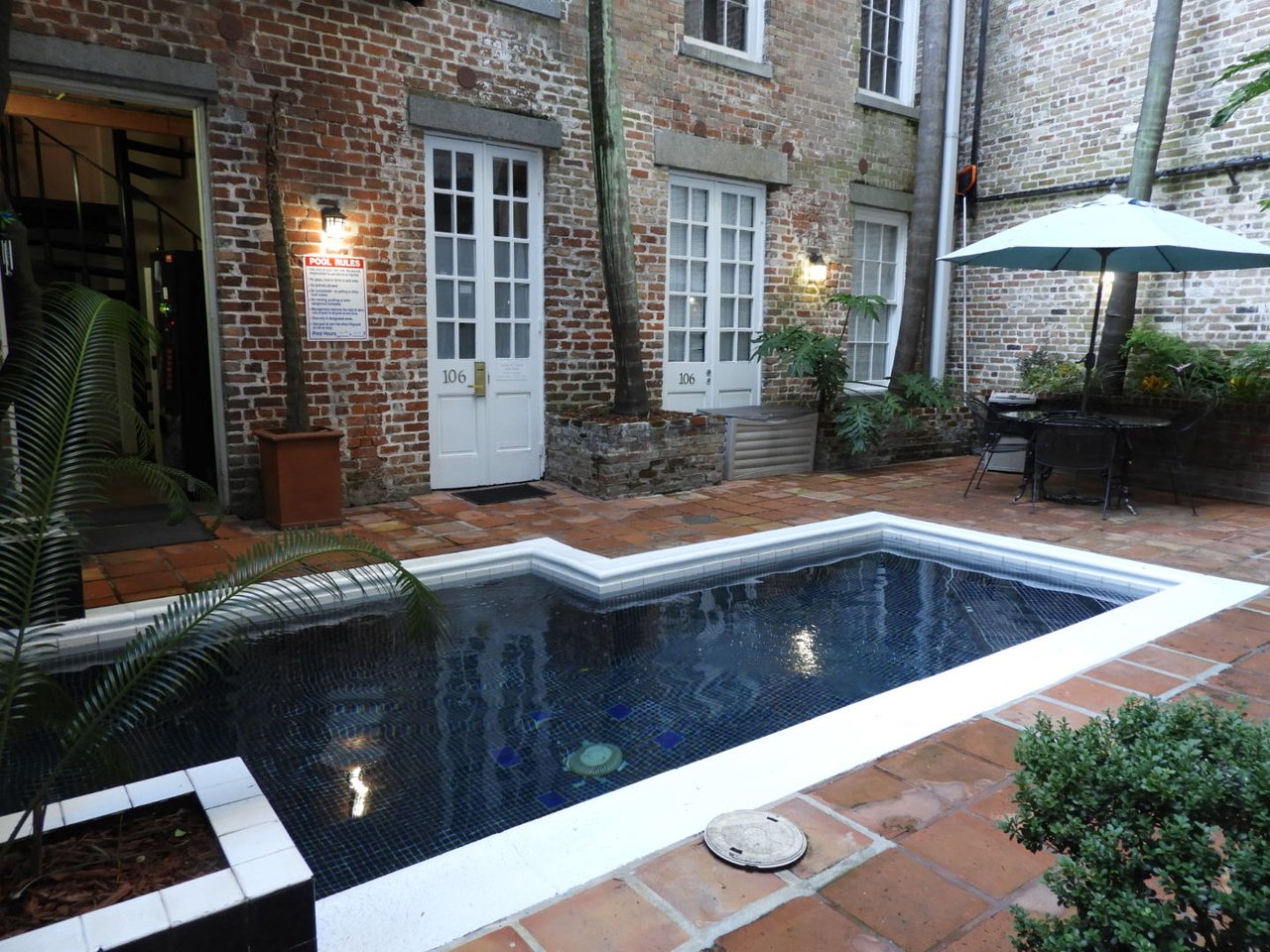 Maison Orleans Hotel de Leau Vive Pool