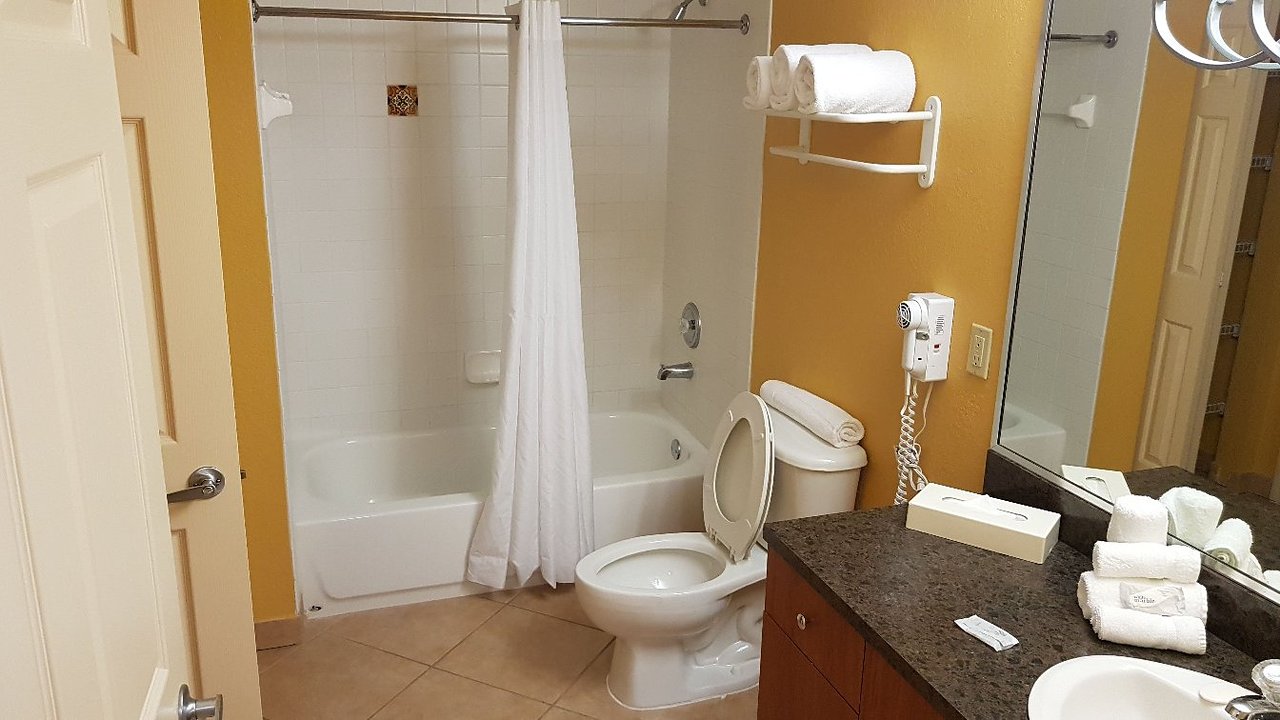 Mizner Place at Weston Town Center Bathroom