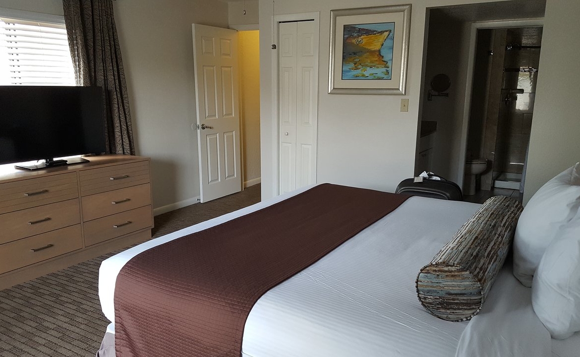 Orlando International Resort Club Bedroom Area