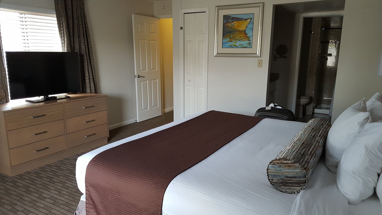 Orlando International Resort Club Bedroom Area