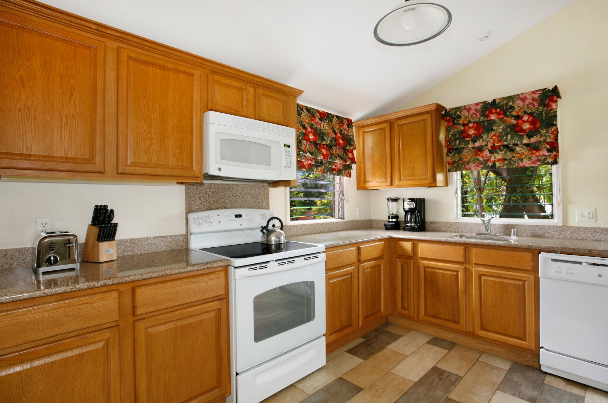 grand pacific resorts Makai Club Resort Kitchen