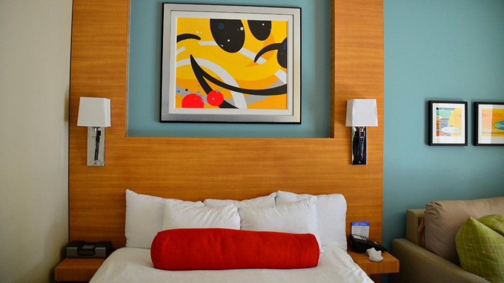 Bay Lake Bedroom