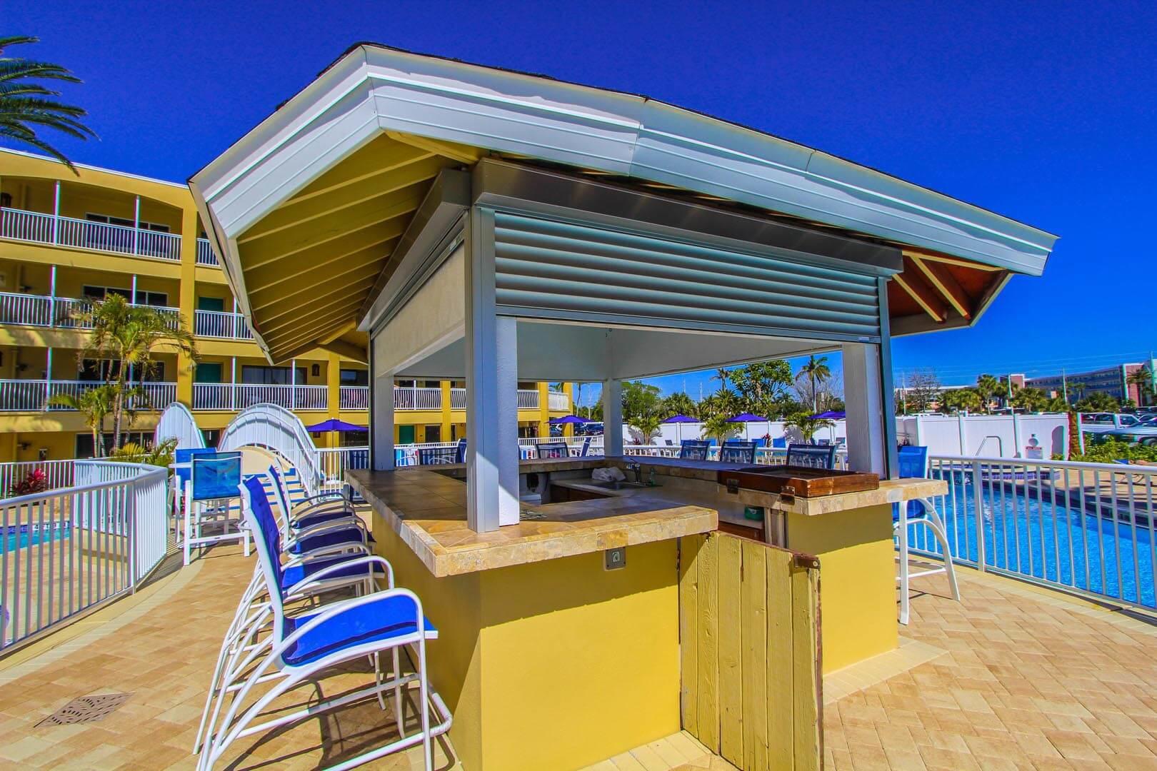 Coral Reef Beach Resort (Florida) pool bar
