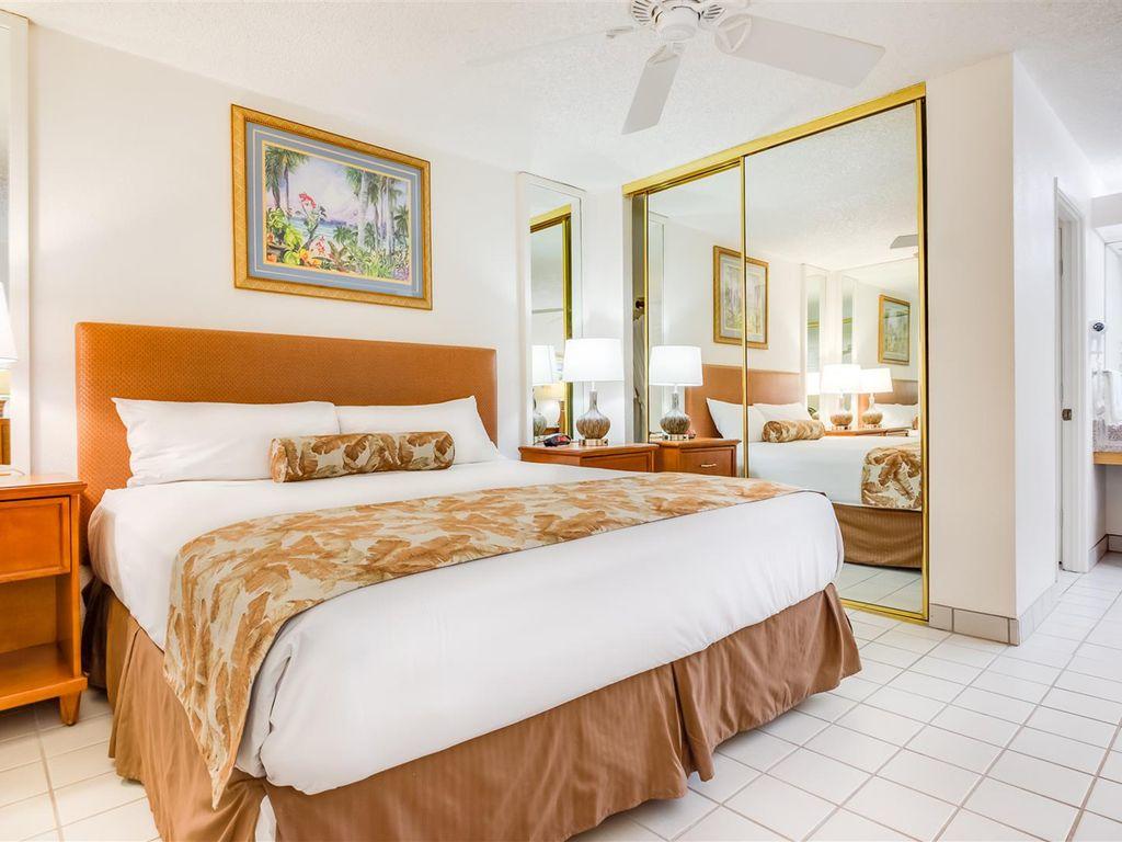 Maui Schooner bedroom