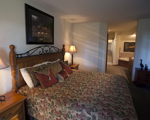 Nenastako Village At Meadow Lake Resort bedroom