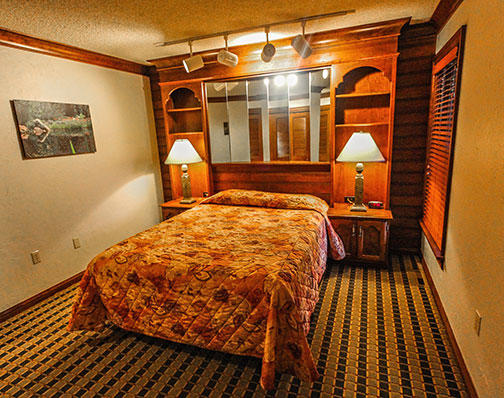 Sunburst Resort Condominiums bedroom