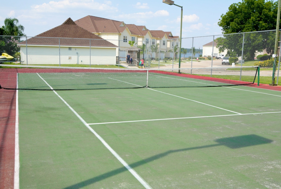 Villas On The Lake Tennis Court