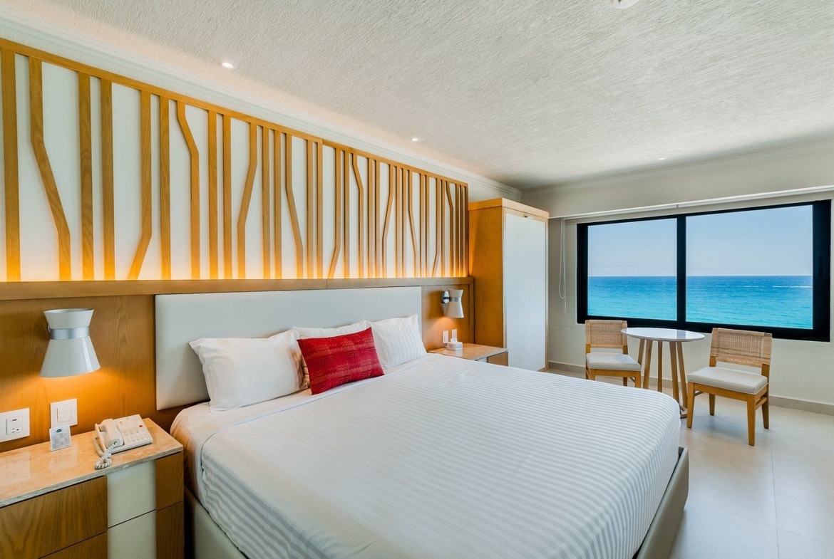 Royal Solaris Cancun Bed