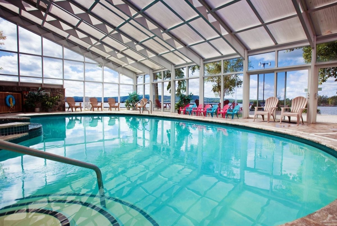 Calabogie Lodge Resort indoor pool