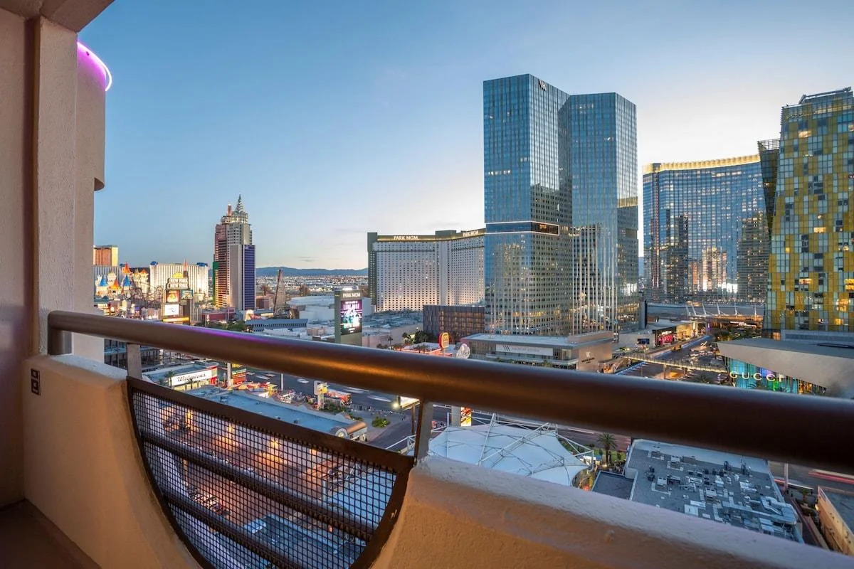 Hilton Vacation Club Polo Towers Las Vegas Balcony